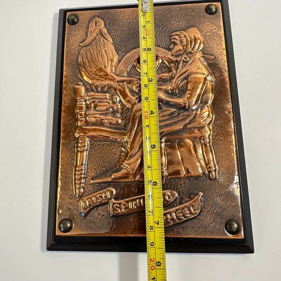 Copper work Irish Spinning Wheel Rathbanna Hand Wrought in Ireland Vintage - Picture 6 of 7